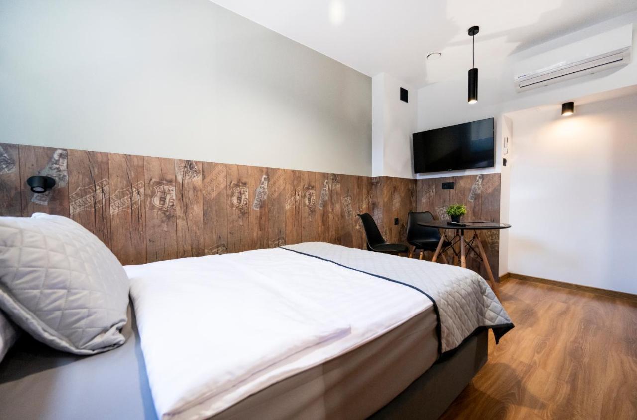 Aparthotel Krzywa Katowice Buitenkant foto