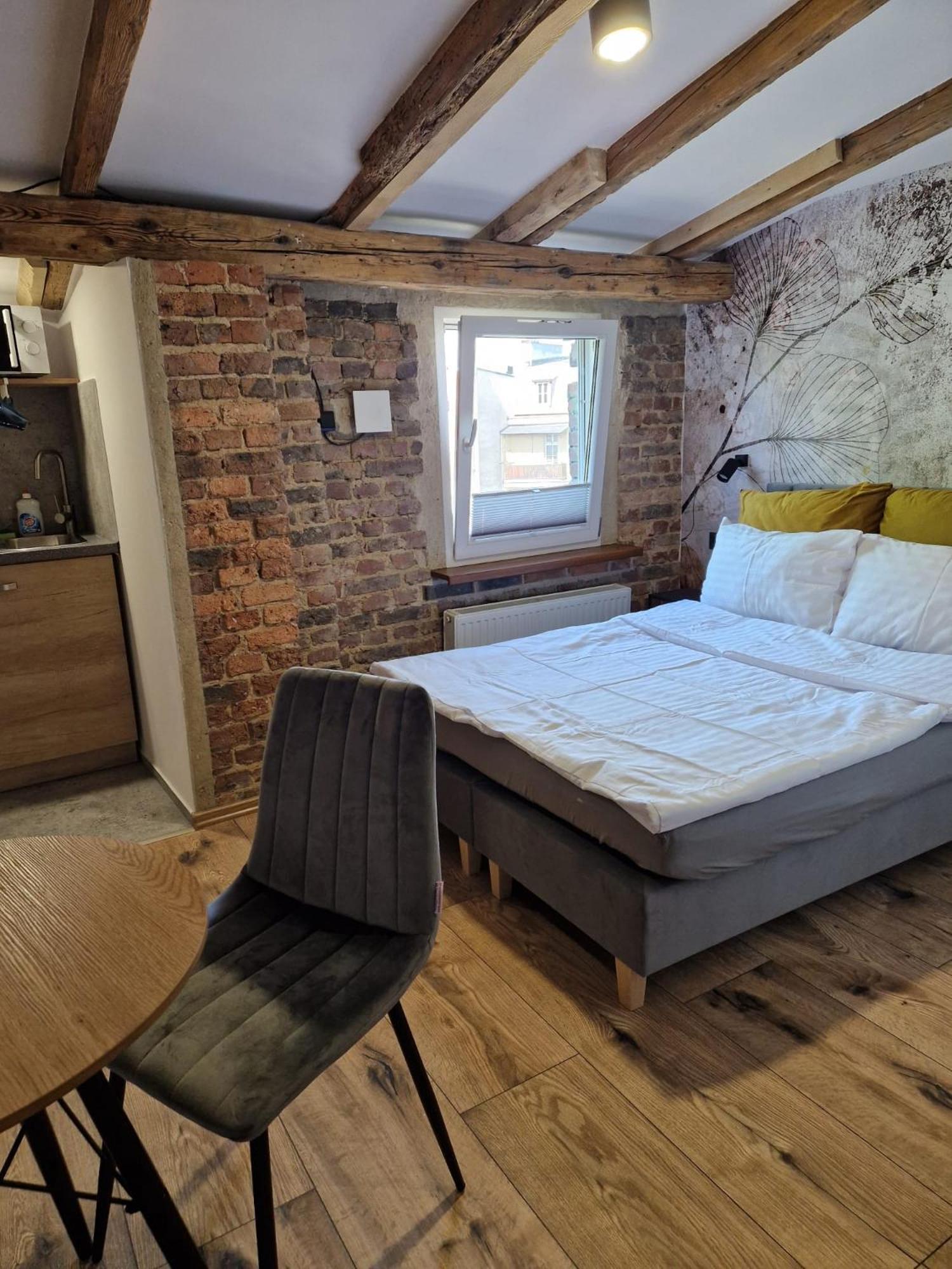 Aparthotel Krzywa Katowice Buitenkant foto